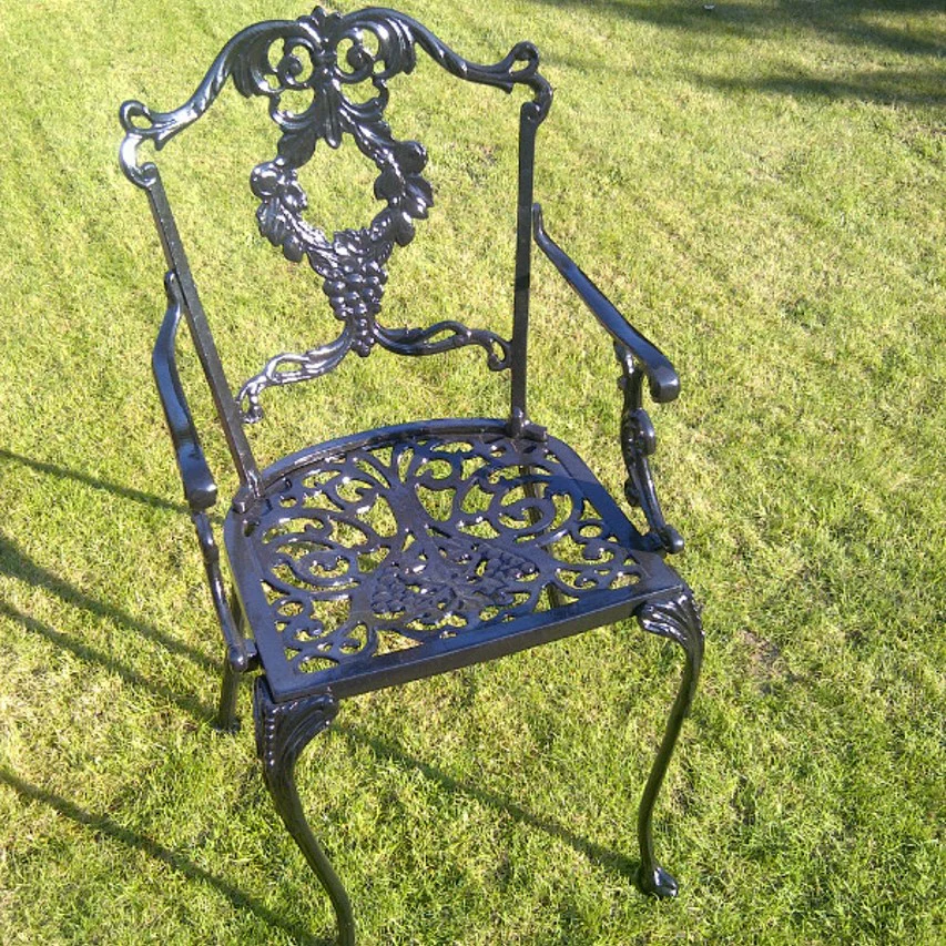 Grape carver chair - Image 3