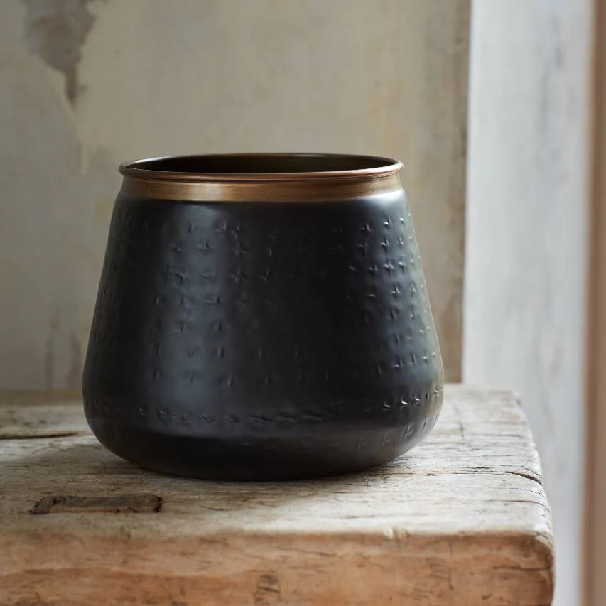 Sahara Sunset metal plant pot - Image 4